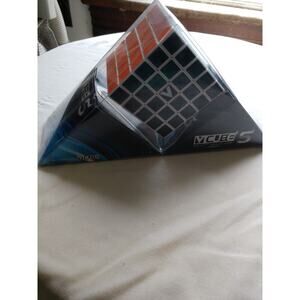 V Cube 5x5 multicolor BRAND UNOPENED